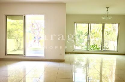 Villa - 3 - 4 for rent in Umm Suqeim 2 Villas - Umm Suqeim 2 - Umm Suqeim - Dubai Villa - 3 - 4 for rent in Umm Suqeim 2 Villas - Umm Suqeim 2 - Umm Suqeim - Dubai