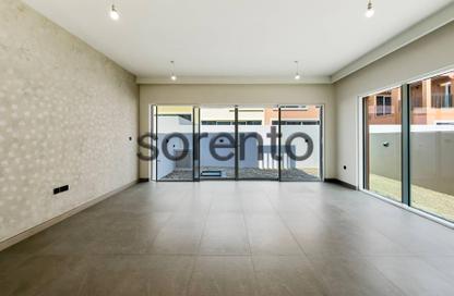 Townhouse - 5 - 6 for sale in Nice - Damac Lagoons - Dubai