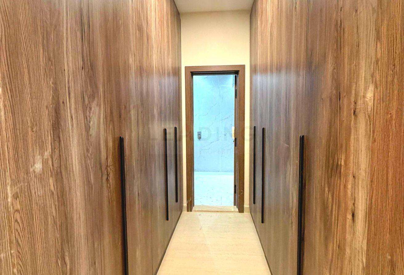 Luxury 6-Bedroom Villa for Rent | Al Aweer, Dubai photo 7