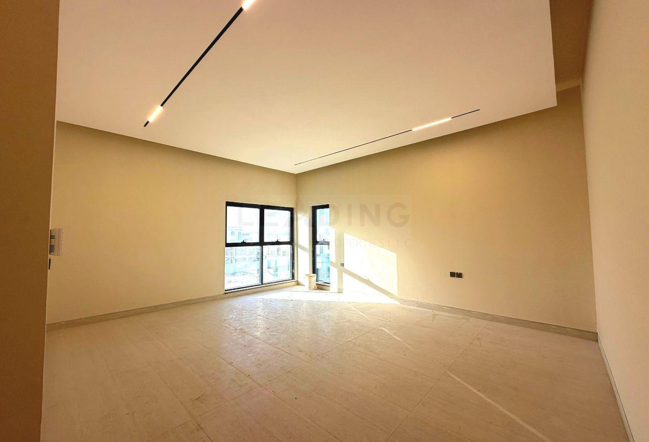 Luxury 6-Bedroom Villa for Rent | Al Aweer, Dubai photo 13