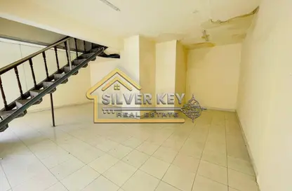 Show Room - Studio - 1 Bathroom for rent in Um Altaraffa - Al Gharb - Sharjah