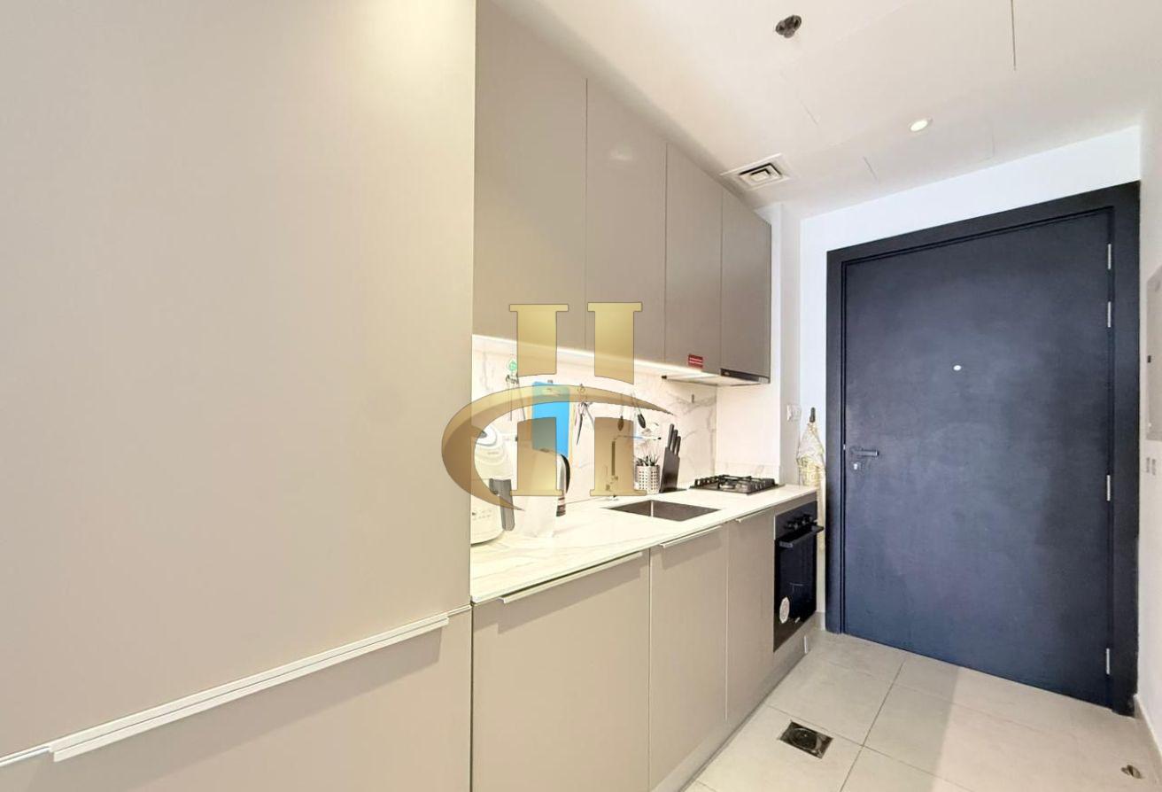 5000 Monthly | 12 Cheques | Fully Furnished Studio photo 8