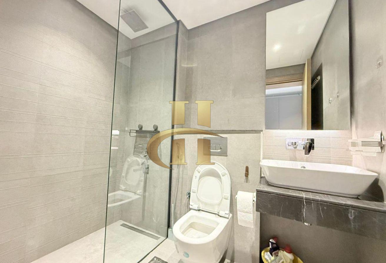 5000 Monthly | 12 Cheques | Fully Furnished Studio photo 11