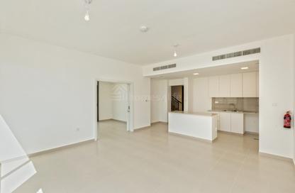 Townhouse - 4 - 4 for rent in Noor Townhouses - Town Square - Dubai