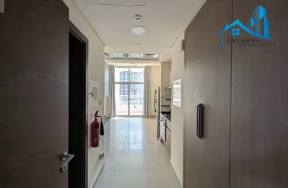 Apartment - 1 Bathroom for rent in Azizi Plaza - Al Furjan - Dubai