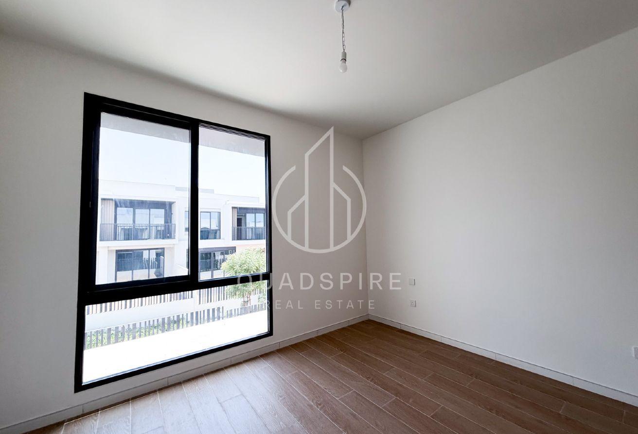 Spacious Living 4BR|Private Garden|Brand New photo 18