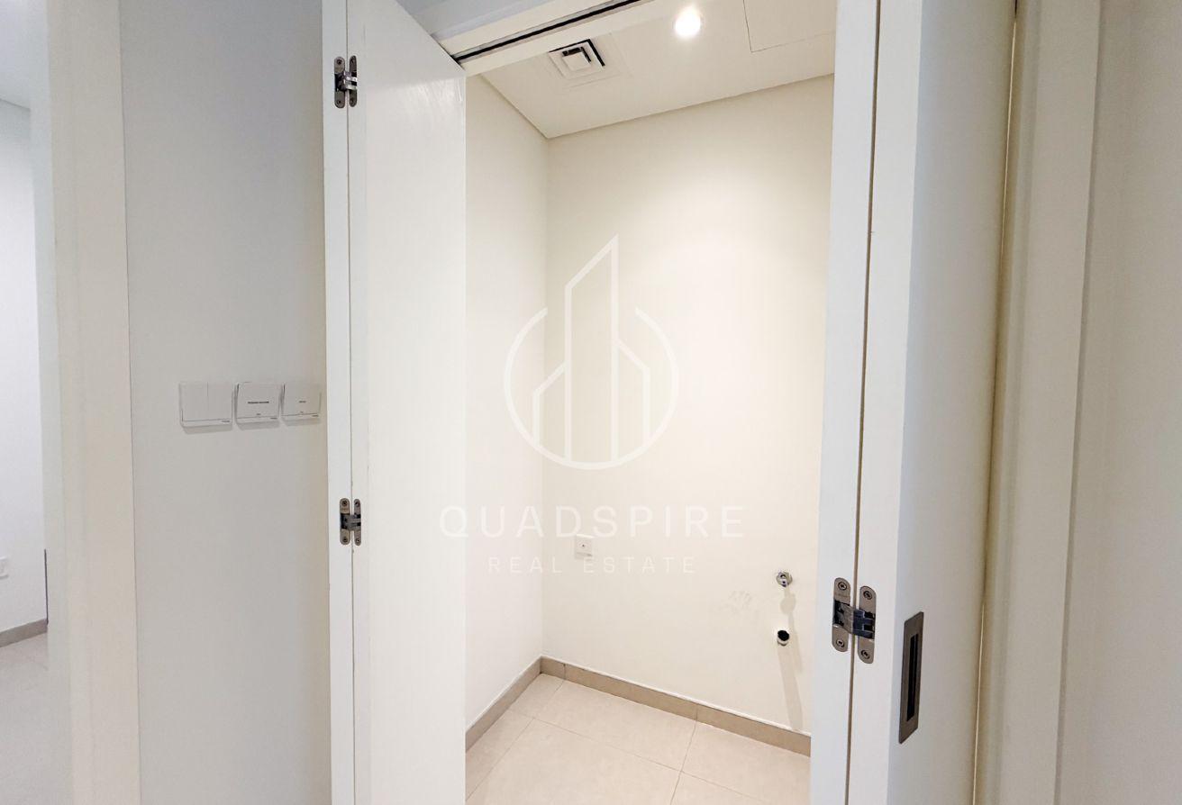 Spacious Living 4BR|Private Garden|Brand New photo 10
