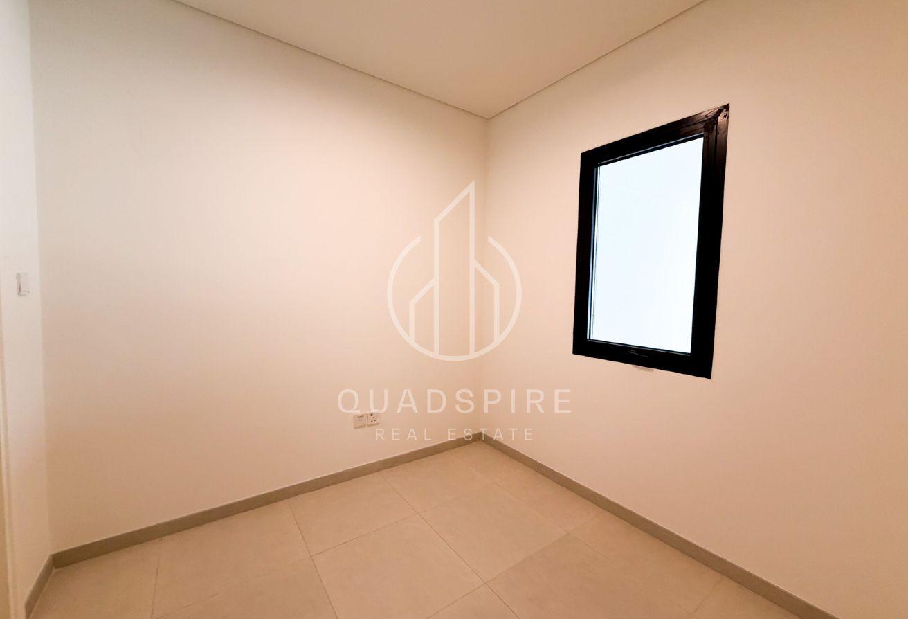 Spacious Living 4BR|Private Garden|Brand New photo 13