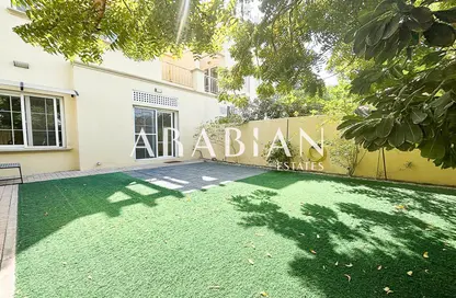 فيلا - 2 غرف نوم - 3 حمامات للايجار في الينابيع 3 - الينابيع - دبي