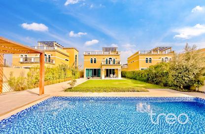 Villa - 4 - 4 for sale in Legacy Nova Villas - District 9 - Jumeirah Park - Dubai Villa - 4 - 4 for sale in Legacy Nova Villas - District 9 - Jumeirah Park - Dubai