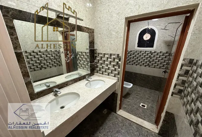146006996 - Property Image 2