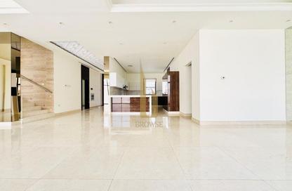 Villa - 5 Bedrooms - 5 Bathrooms for rent in Jumeirah 3 Villas - Jumeirah 3 - Jumeirah - Dubai Villa - 5 Bedrooms - 5 Bathrooms for rent in Jumeirah 3 Villas - Jumeirah 3 - Jumeirah - Dubai
