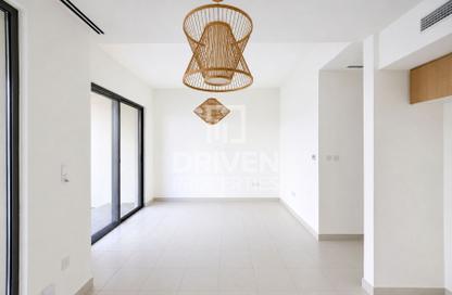 Villa - 3 - 4 for rent in Parkside 1 - Emaar South - Dubai South (Dubai World Central) - Dubai Villa - 3 - 4 for rent in Parkside 1 - Emaar South - Dubai South (Dubai World Central) - Dubai