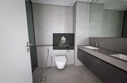 Apartment - 3 Bedrooms - 4 Bathrooms for rent in The Gate - Aljada - Sharjah