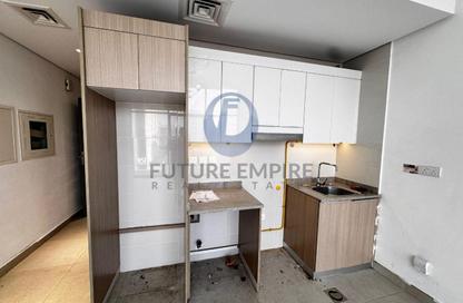 Apartment - Studio - 1 Bathroom for rent in Mankhool - Bur Dubai - Dubai