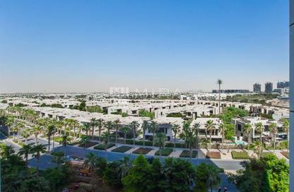 Apartment - Studio - 1 for rent in Carson A - Carson - Damac Hills - Dubai