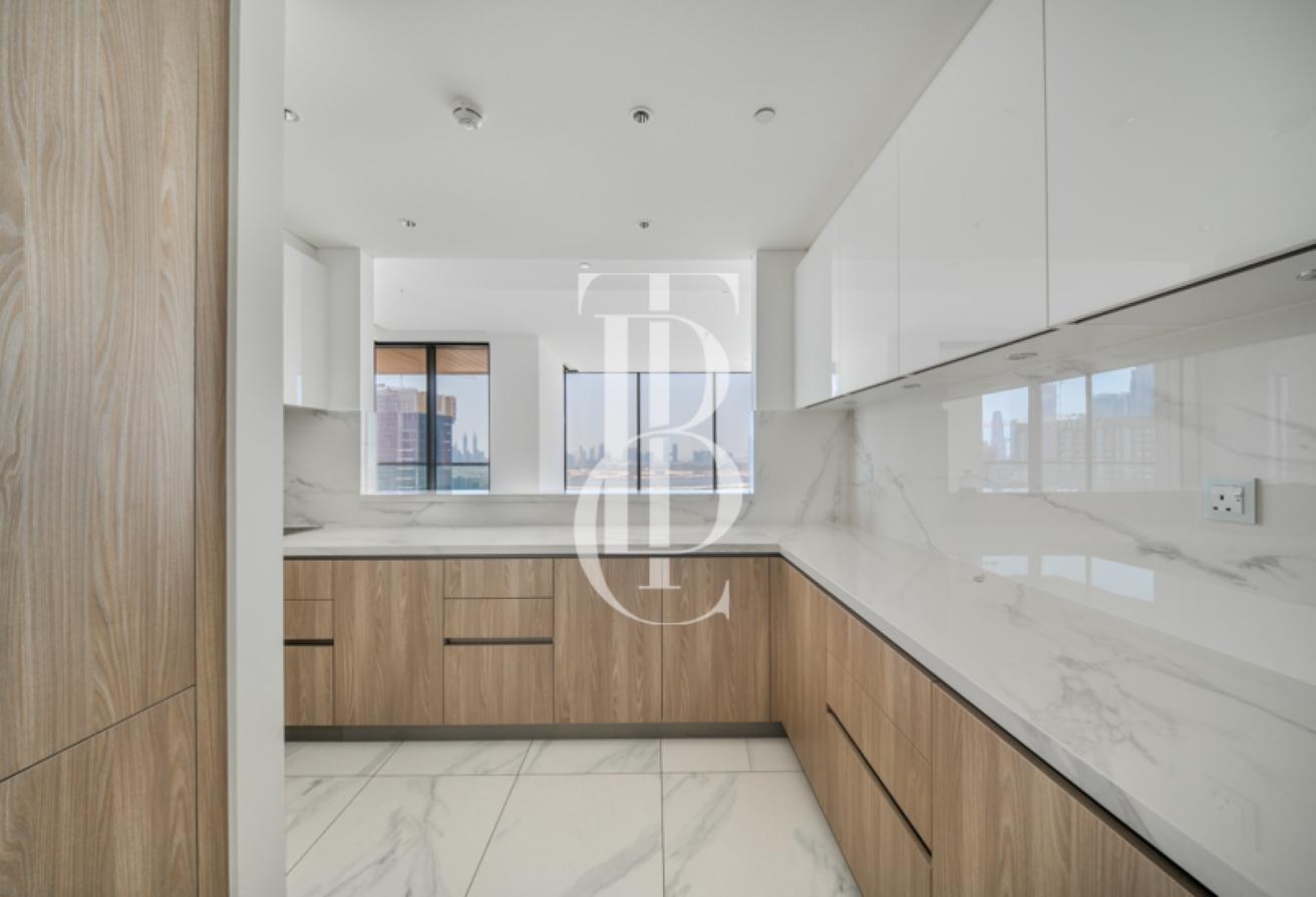 Highest Floor | 180° Burj, Creek and Canal Views photo 5