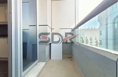 شقة - غرفة نوم - 2 حمامات للايجار في شارع النجدة - أبوظبي