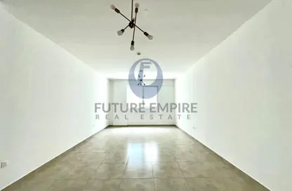 Apartment - 1 Bedroom - 2 Bathrooms for rent in Al Quoz 3 - Al Quoz - Dubai