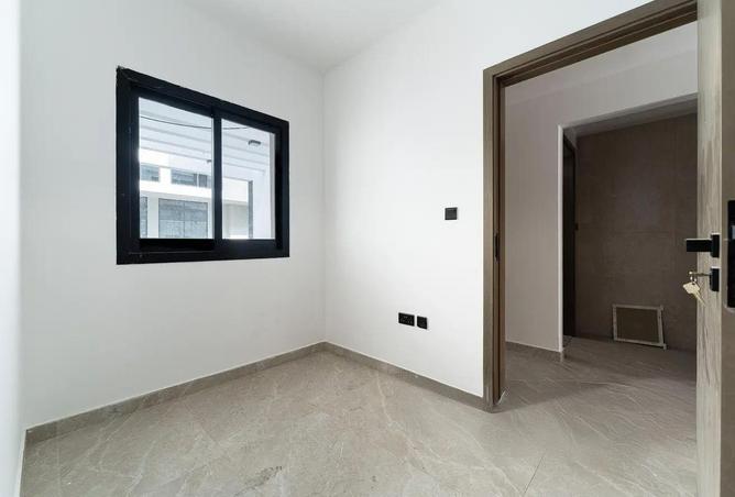 70270994 - صورة العقار 3