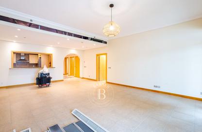 Apartment - 2 - 4 for rent in Al Das - Shoreline Apartments - Palm Jumeirah - Dubai