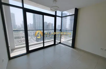 Apartment - 1 Bedroom - 2 Bathrooms for rent in Central Park Tower - District 12 - Jumeirah Village Circle - Dubai