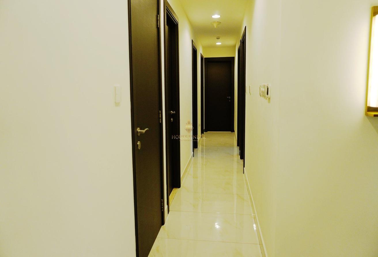 High Flr| Upgraded 3BR +Maid |Balcony |Near Metro photo 9