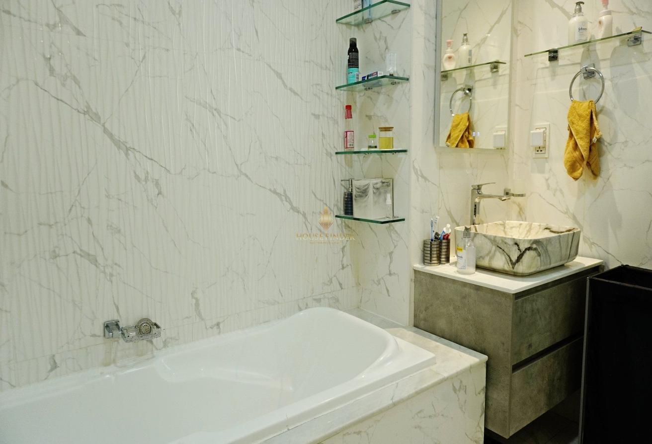 High Flr| Upgraded 3BR +Maid |Balcony |Near Metro photo 16
