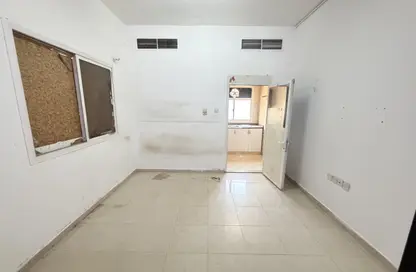 Apartment - 1 Bathroom for rent in Al Thani Al Yarmook - Al Yarmouk - Al Qasimia - Sharjah