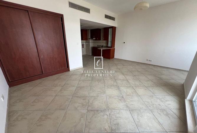 54945501 - Property Main Image