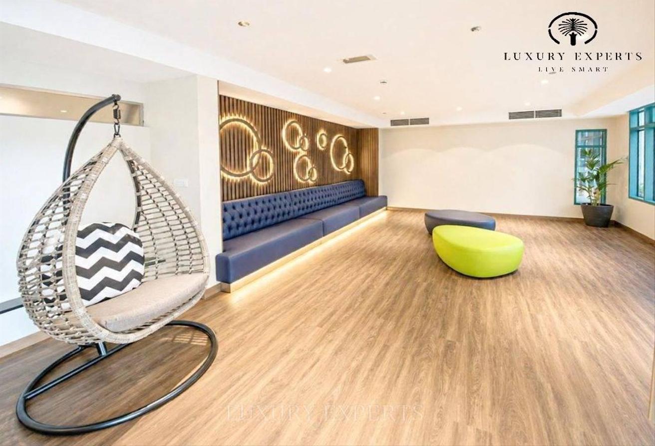 Sea View | Upgraded | Furnished 2BR+Study photo 4