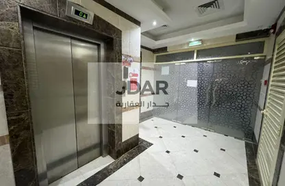 عمارة بالكامل للبيع في مبنى مويلح - مويلح - الشارقة عمارة بالكامل للبيع في مبنى مويلح - مويلح - الشارقة