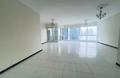 Apartment - 3 Bedrooms - 4 Bathrooms for rent in Al Majaz 2 - Al Majaz - Sharjah