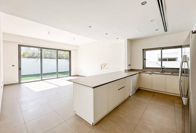 137008477 - Property Image 2