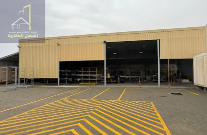 Warehouse - Studio - 2 Bathrooms for sale in Al Sajaa Industrial - Al Sajaa - Sharjah
