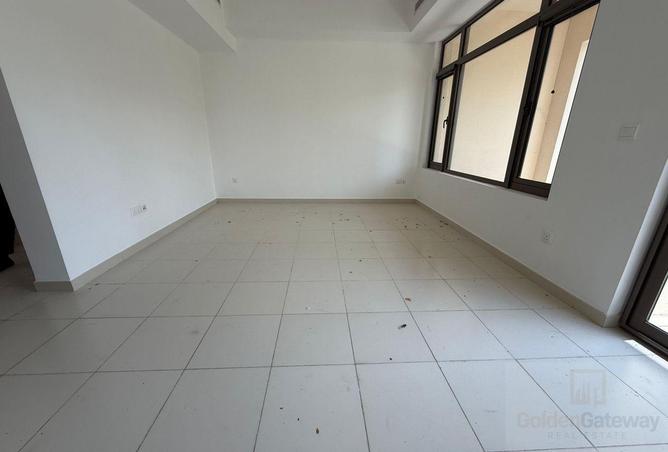 91810848 - صورة العقار 3
