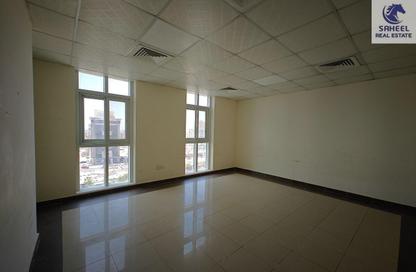 Apartment - 2 Bedrooms - 2 Bathrooms for rent in Dafan Al Nakheel - Ras Al Khaimah