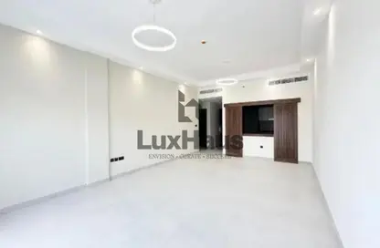 شقة - غرفة نوم - 2 حمامات للايجار في مساكن نادين 2 - مساكن نادين - الفرجان - دبي