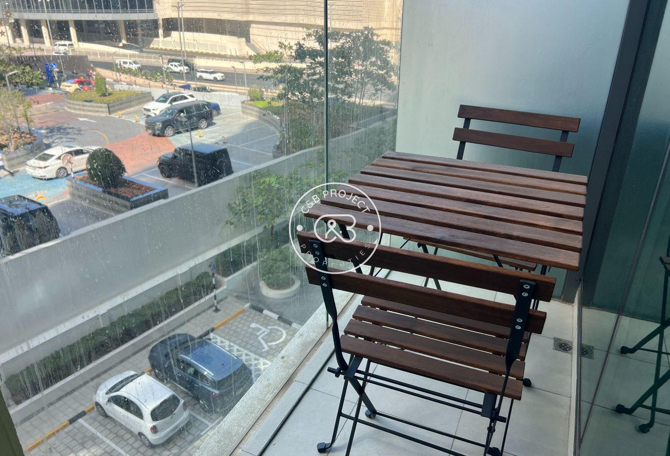 Beach Access | Low Floor | Next to Mall photo 4