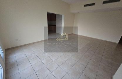 Apartment - 2 - 2 for rent in Building F02 - CBD (Central Business District) - International City - Dubai
