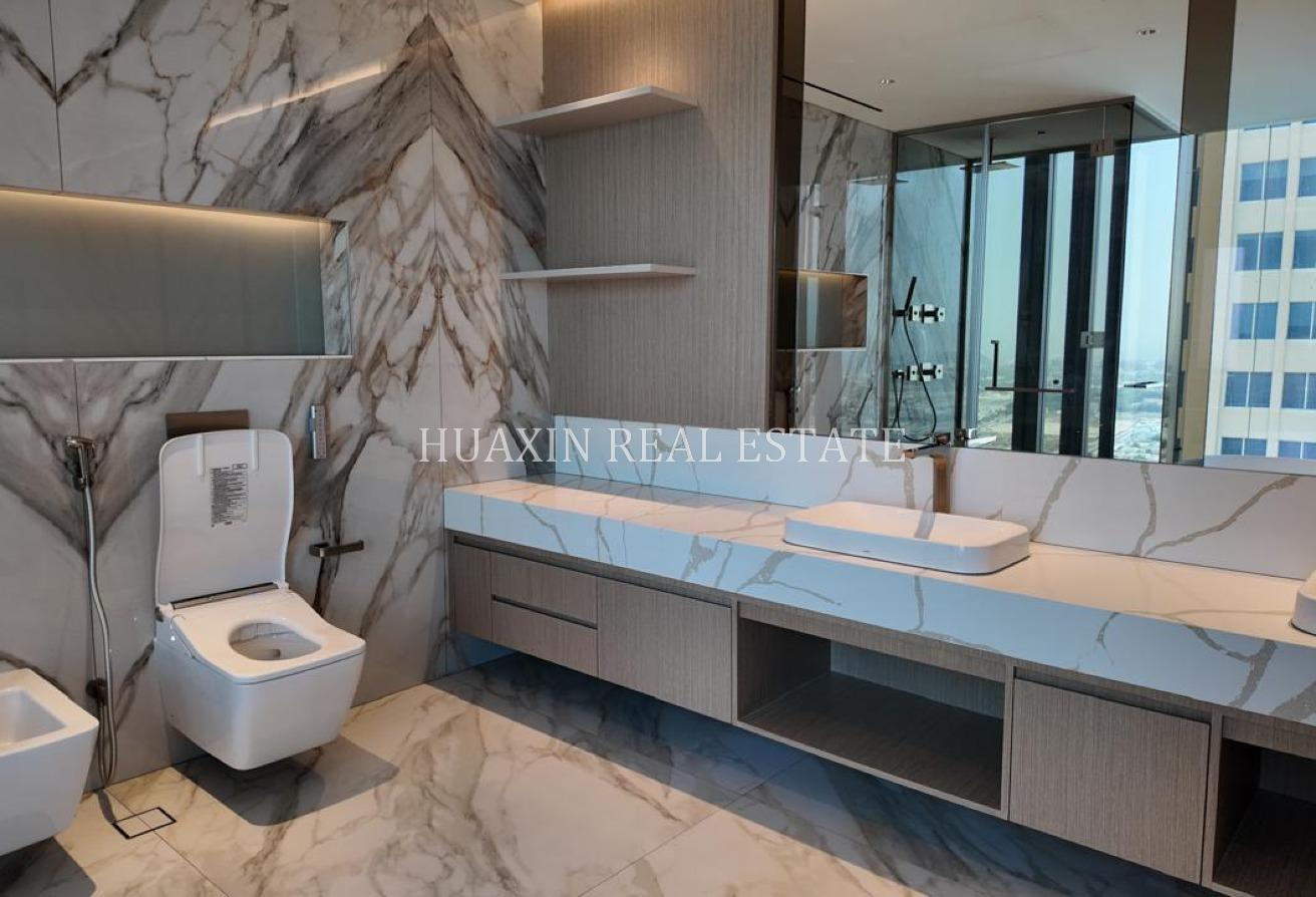 Luxurious Lifestyle I Penthouse I Stunning Views photo 5