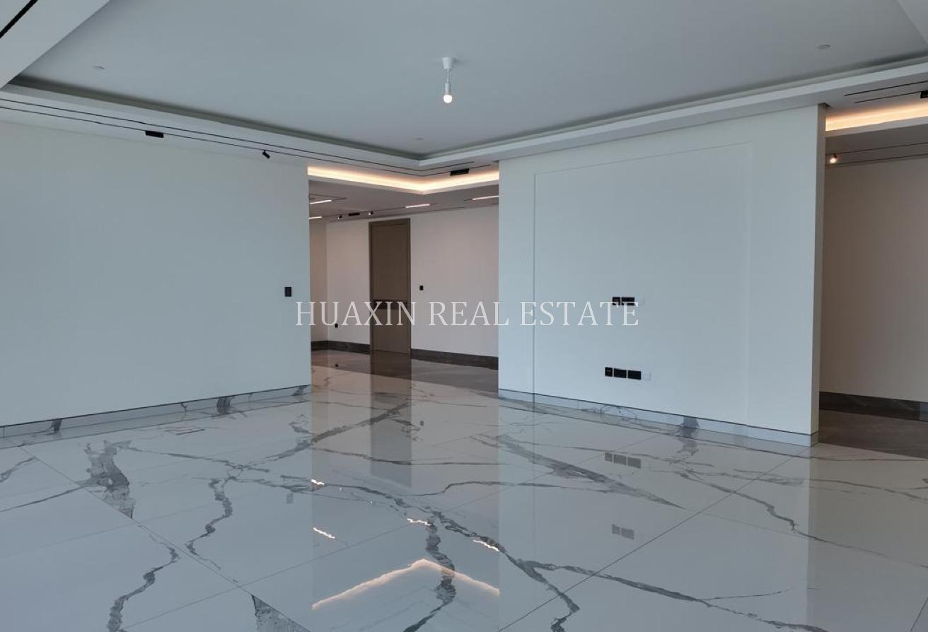 Luxurious Lifestyle I Penthouse I Stunning Views photo 11