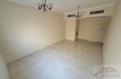 Apartment - 1 Bedroom - 2 Bathrooms for rent in Muwaileh 29 Building - Muwaileh - Sharjah