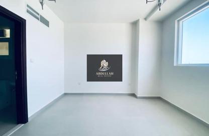 Apartment - 1 Bedroom - 2 Bathrooms for rent in Muwaileh 3 Building - Muwaileh - Sharjah