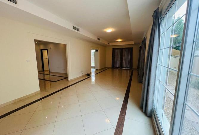 54393760 - Property Image 3