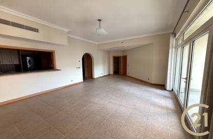 Apartment - 2 Bedrooms - 2 Bathrooms for rent in Al Das - Shoreline Apartments - Palm Jumeirah - Dubai