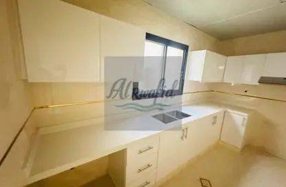 Apartment - 3 Bedrooms - 3 Bathrooms for rent in Al Mowaihat 3 - Al Mowaihat - Ajman