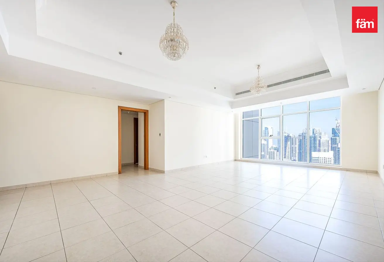 121982414 - Property Main Image