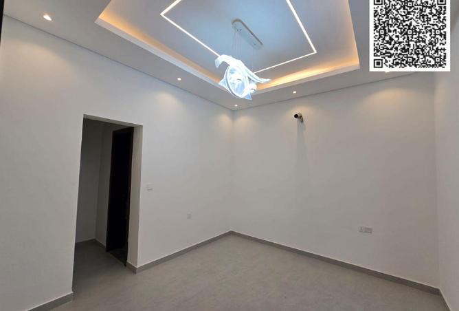 87454685 - Property Image 3