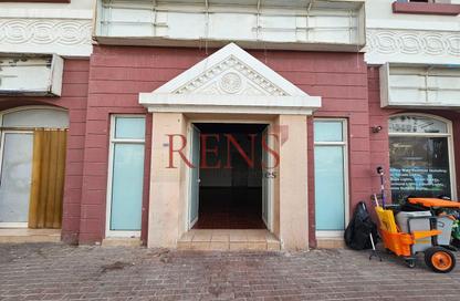 Shop - Studio - 1 Bathroom for rent in Building Y23 - England Cluster - International City - Dubai